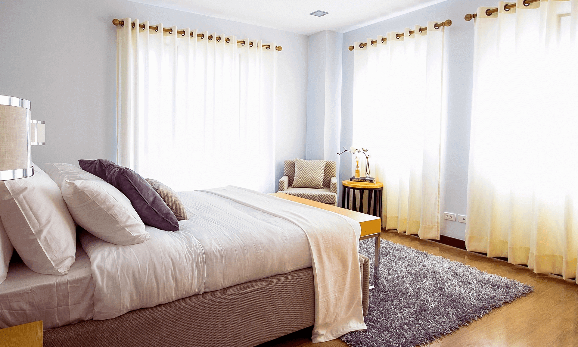 Muffiger Geruch Im Schlafzimmer - 7 Tipps Für Mehr Frische | Matnext inside Komischer Geruch Im Schlafzimmer